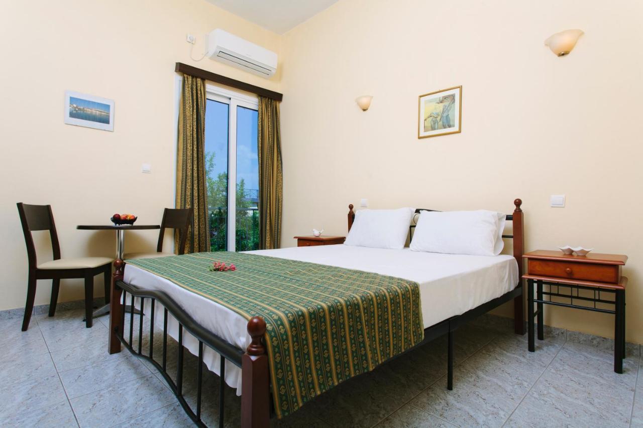Hotel Loula Rooms And Apartments 카메나불라 외부 사진