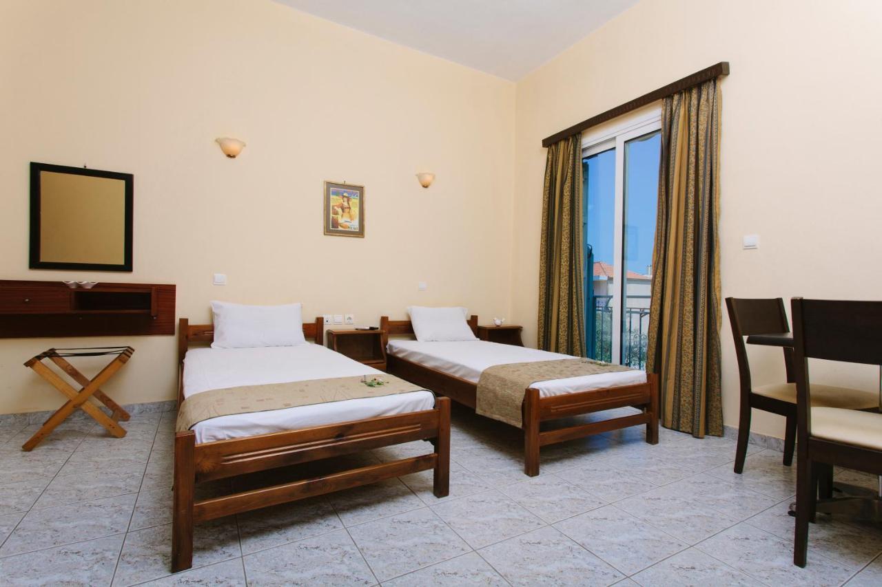 Hotel Loula Rooms And Apartments 카메나불라 외부 사진