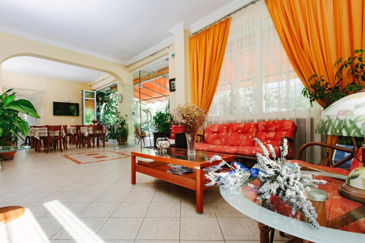 Hotel Loula Rooms And Apartments 카메나불라 외부 사진