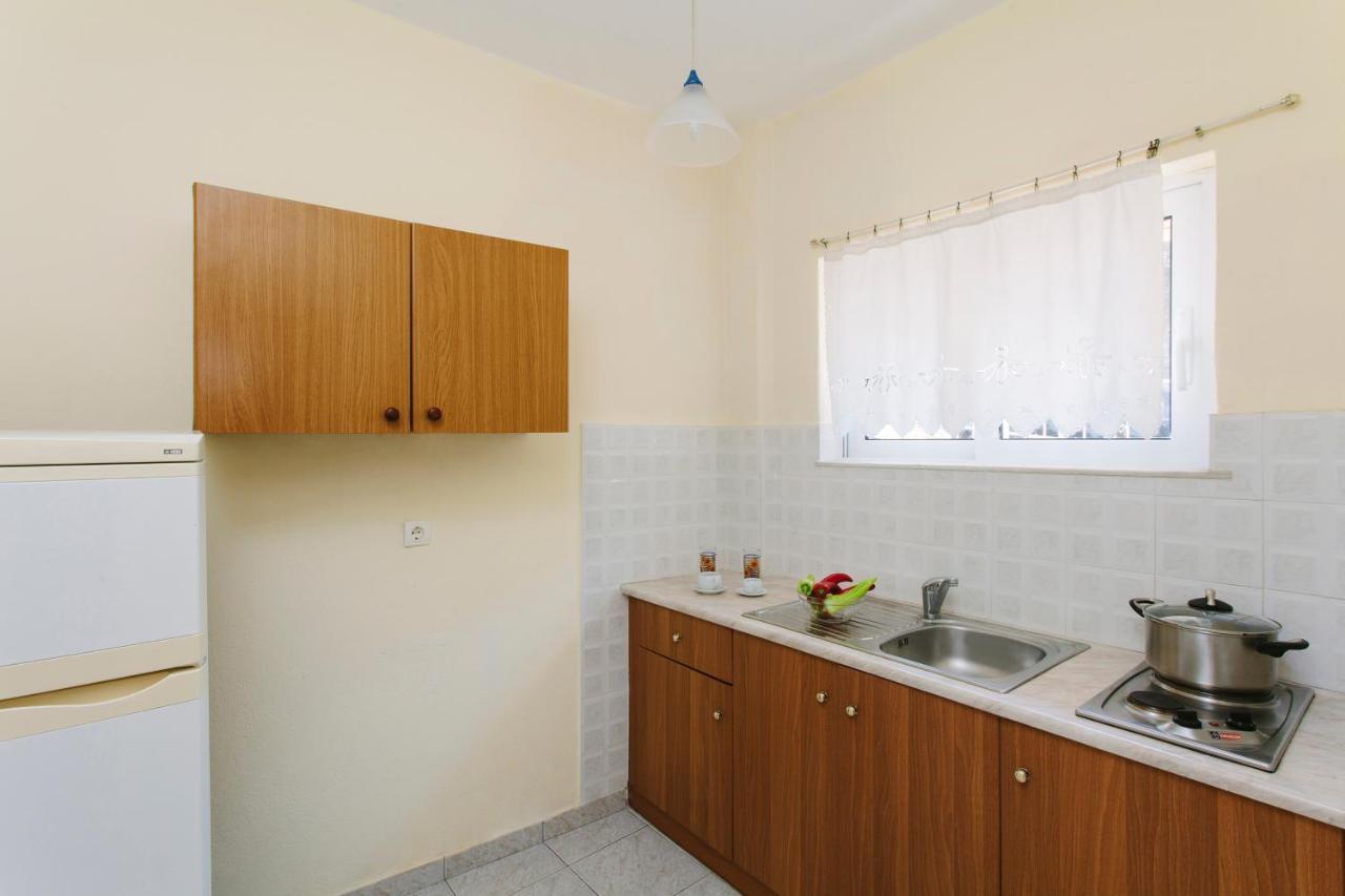 Hotel Loula Rooms And Apartments 카메나불라 외부 사진