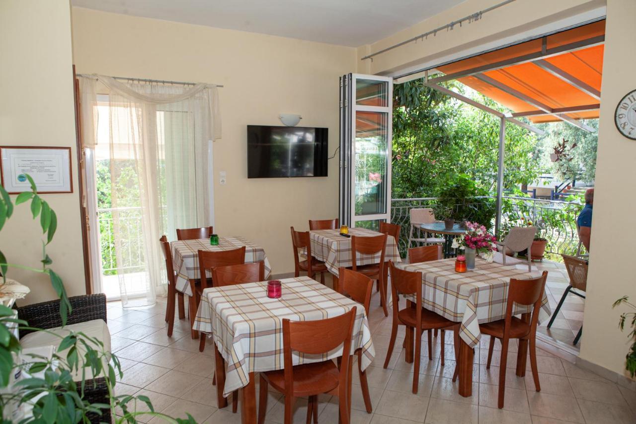 Hotel Loula Rooms And Apartments 카메나불라 외부 사진