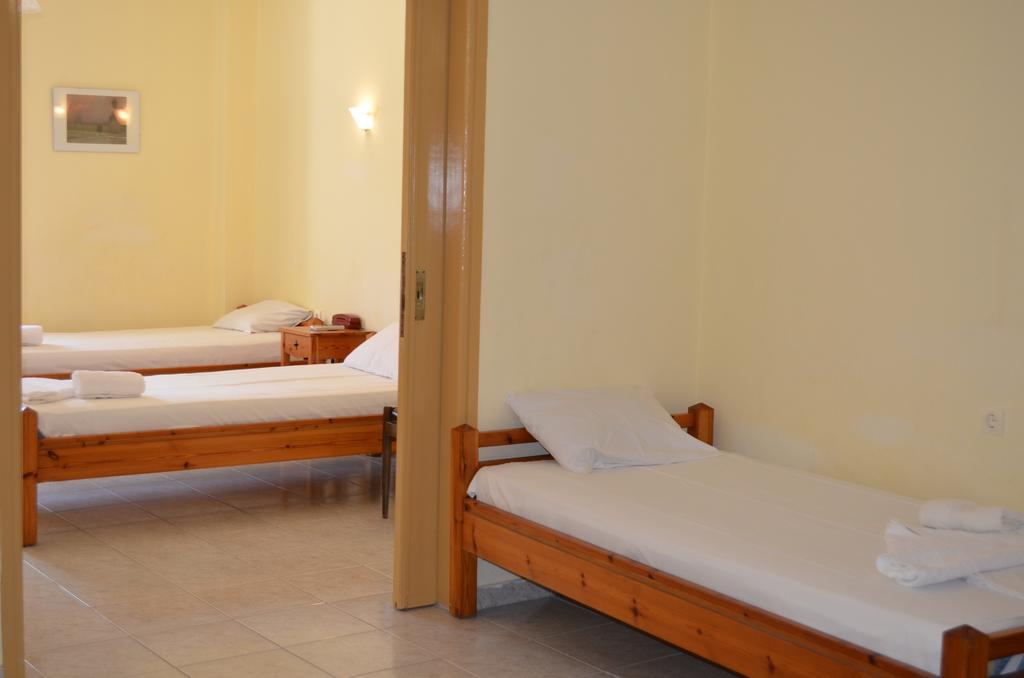 Hotel Loula Rooms And Apartments 카메나불라 객실 사진